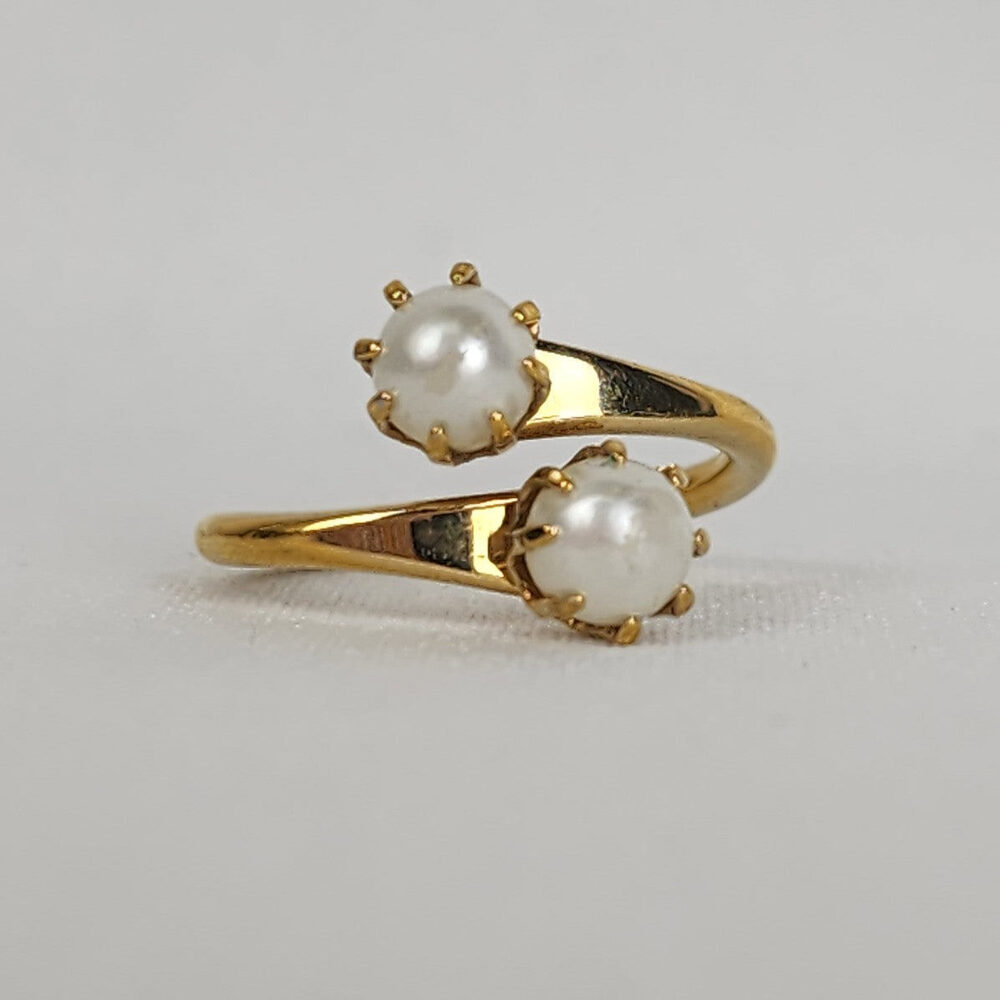 Vintage Sarah Coventry Faux Pearl Gold Tone Ring Adjustable - Picture 2 of 7